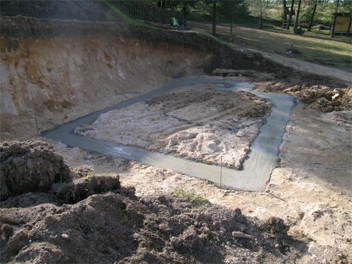 Dum-ve-svahu-stavba-003