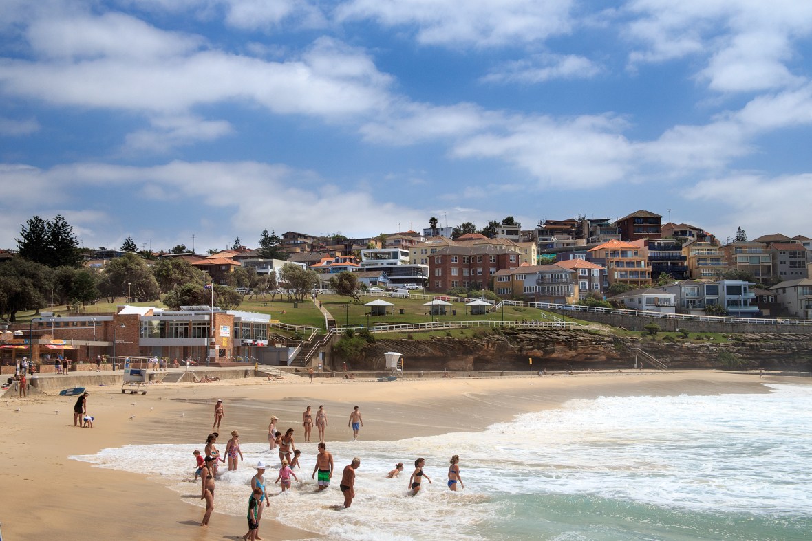 514cb8b7b3fc4bb50d000074_hewlett-street-house-mpr-design-group_hewlett_house24