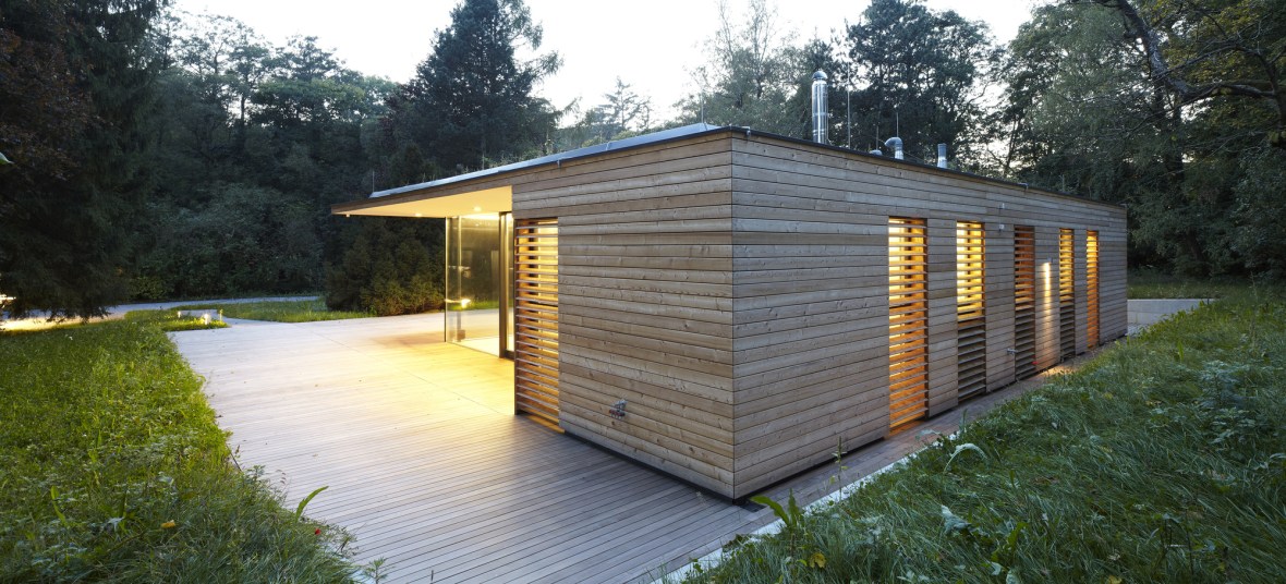 121008_02_2880_px_wide