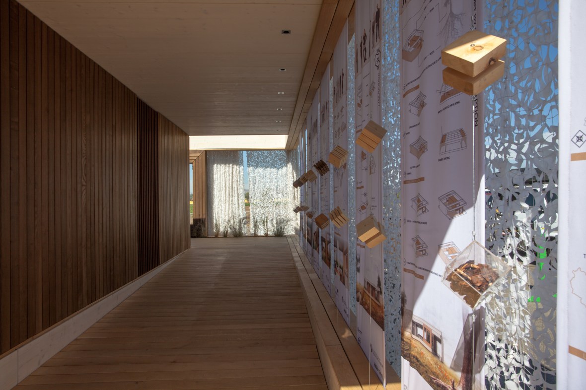 525c282ce8e44eff020009de_solar-decathlon-2013-team-austria-wins-top-honors_10162502494_8b949c4bb6_o