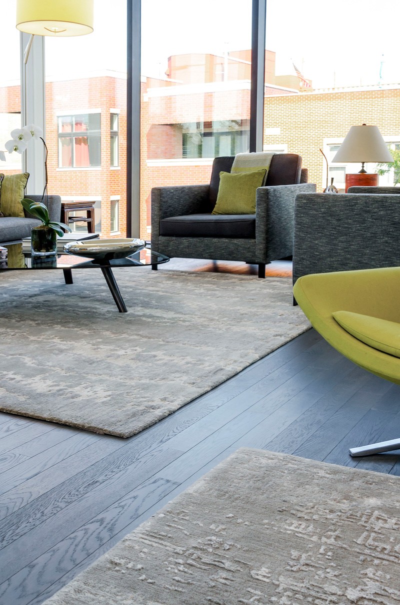 contemporary-condo_270315_06-800x1208