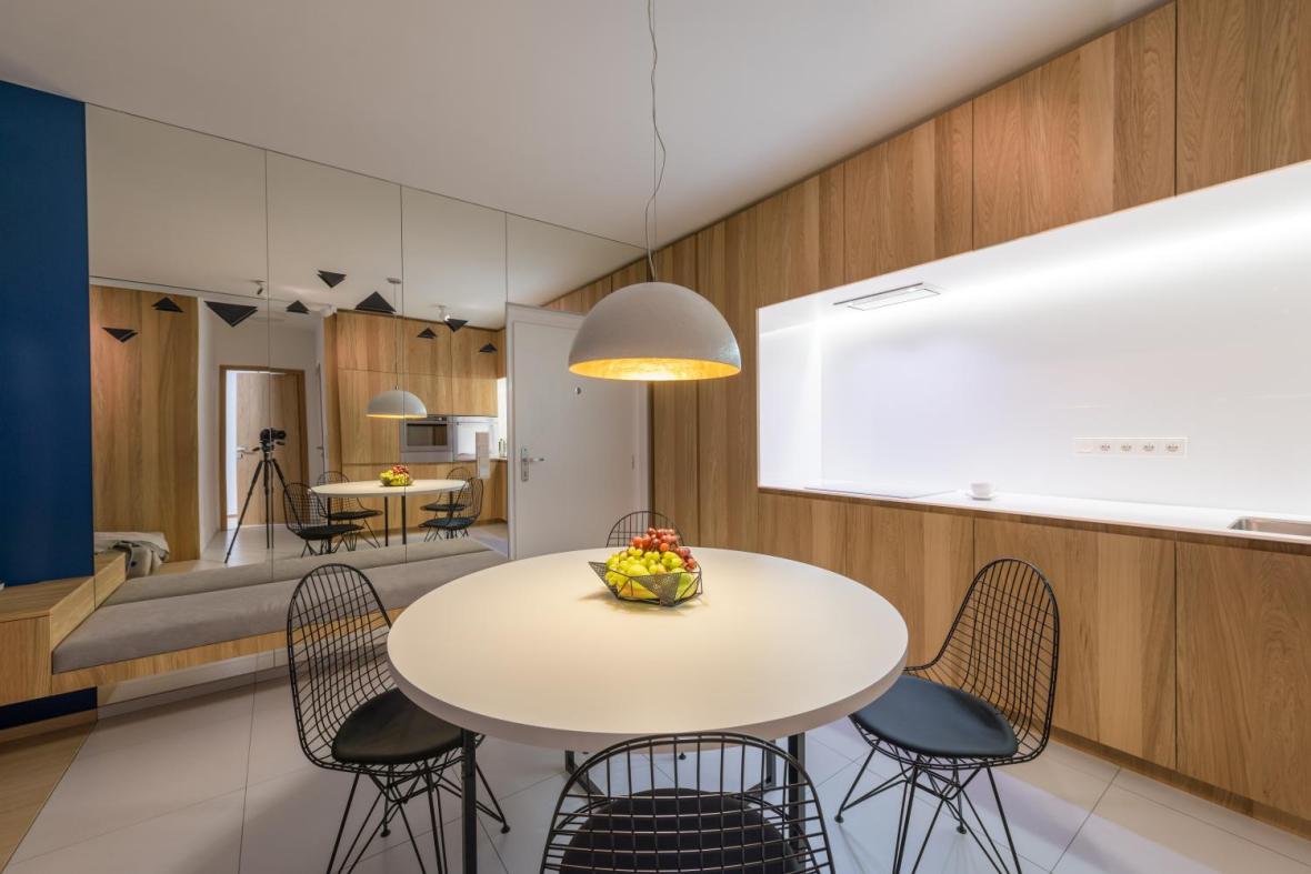 aVwymNmv5xCf2vu3q01Bcc35BhBb8J