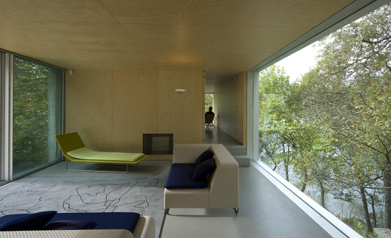 b_730_3C22A9C5-4F0A-4637-9D4F-803E52306D4E