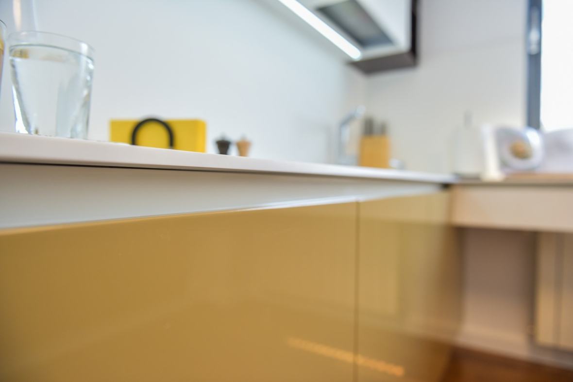 bucatarie-doua-culori-kiwistudio