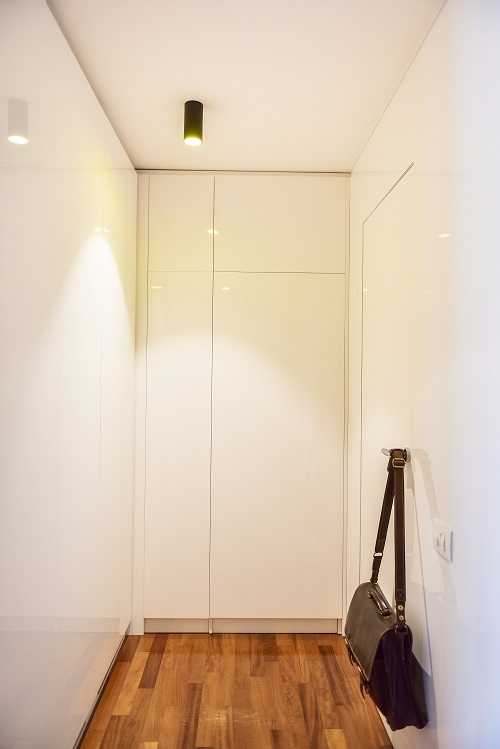 placare-hol-mdf-alb-kiwistudio-1