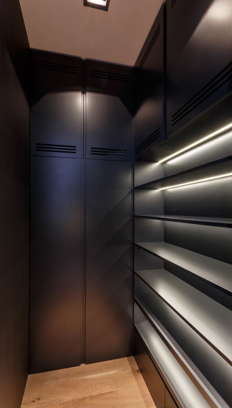 apartment-in-kiev-for-a-young-man-20-arhipura